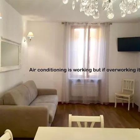 Residenza Via Rocca Tre *