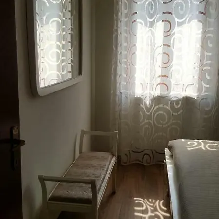 Residenza Via Rocca Tre Apartman *