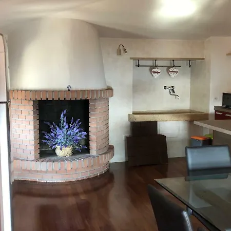 아파트 Residenza Via Rocca Tre 라찌제