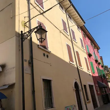 Residenza Via Rocca Tre *