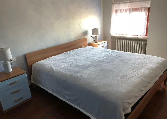 Residenza Via Rocca Tre * Lazise